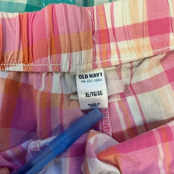 Old Navy Multicolor Plaid Boxer Shorts - Picture 2 of 4